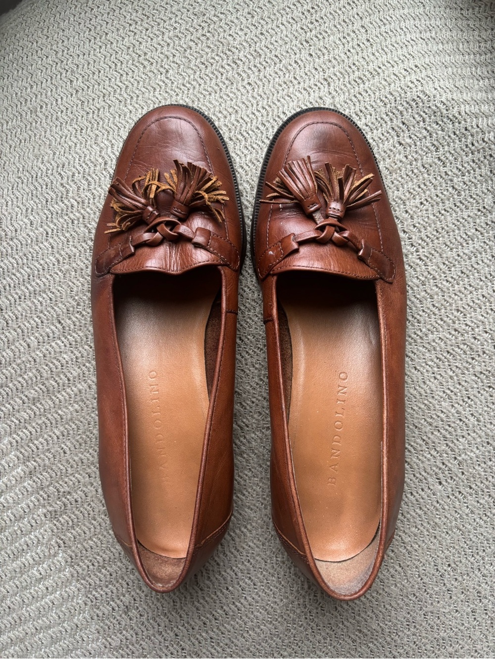 Bandolino Women's Brown Leather Tassel Loafers